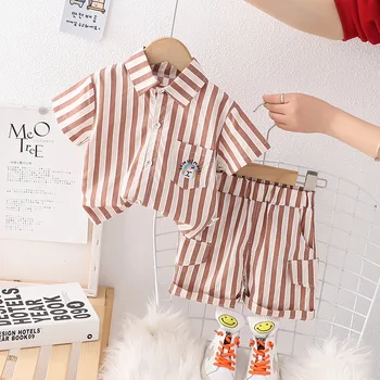2023 coreano Bebê, Roupas de Verão para Crianças Listrado Único Breasted Camisas de Manga Curta e Shorts de Duas peças de Roupas Infantis Conjunto